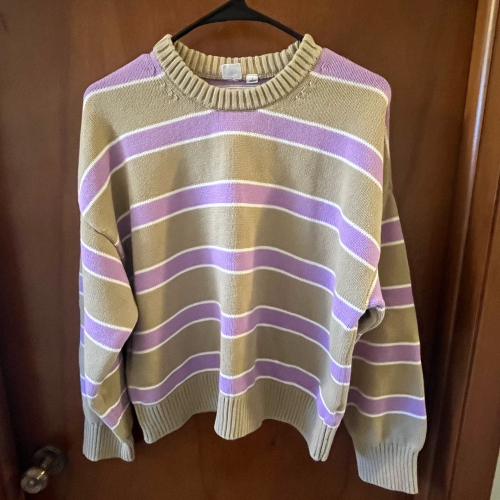 GAP Women's Sweater in Lavender and Beige Stripes